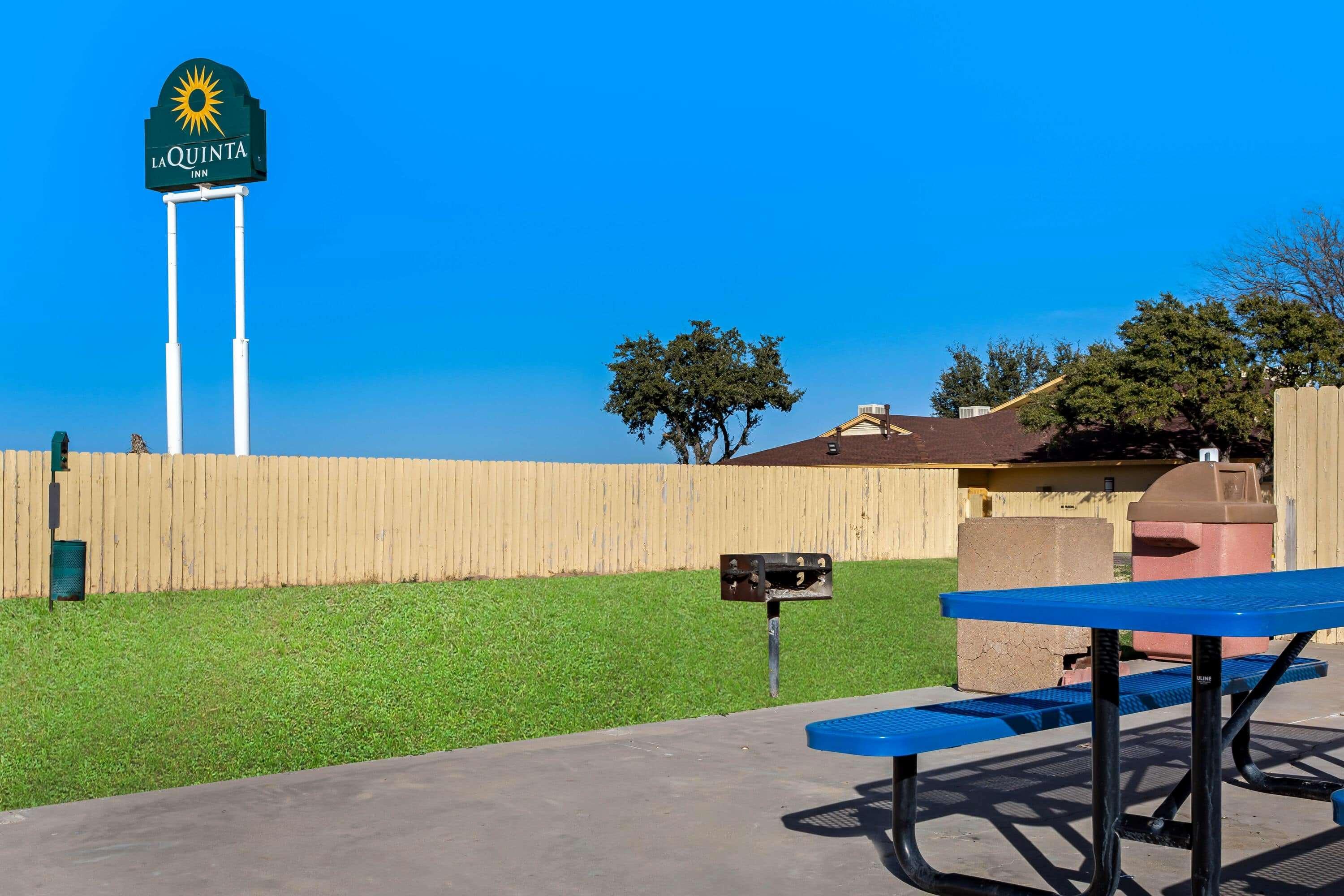 Baymont By Wyndham Fort Stockton Exteriör bild